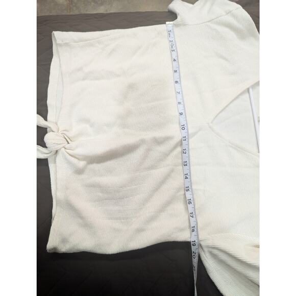 Long sleeve ribbed cotton v-neck long sleeve cropped tied blouse size Large - Picture 7 of 9